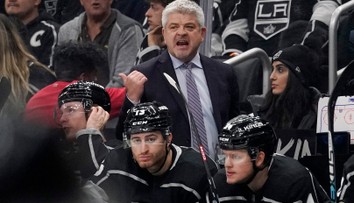 V NHL nastala ďalšia trénerská zmena. Los Angeles povedie doterajší asistent