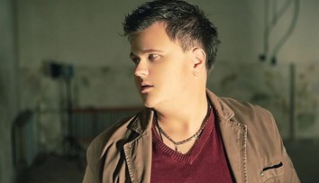 Slovenský spevák žne v zahraničí jeden úspech za druhým, u nás ho skoro nik nepozná