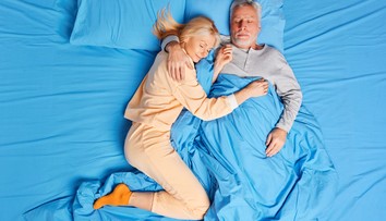 Demencii vie predísť jedna fáza spánku. Vedci odhaľujú, čo nám skvalitní život v starobe