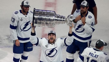 Černák ostáva v Tampe, s ktorou získal Stanleyho pohár