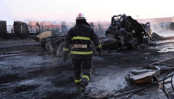Cisterna s plynom po zrážke s autom explodovala. Po vážnej nehode v Mongolsku hlásia šesť obetí