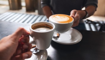 S kávou to nepreháňajte. Vysoká spotreba kofeínu zvyšuje riziko kardiovaskulárnych ochorení