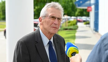 OĽANO žiada odchod Ivana Šimka pre jeho výroky o polícii