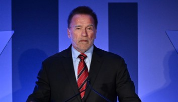 Arnold Schwarzenegger podstúpil vážny chirurgický zákrok. Stáva sa zo mňa stroj, odkázal fanúšikom