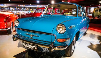 Stála ako 31 platov, ľudia na ňu napriek tomu čakali v poradovníkoch. Legendárna „Embéčka“ oslavuje okrúhle výročie