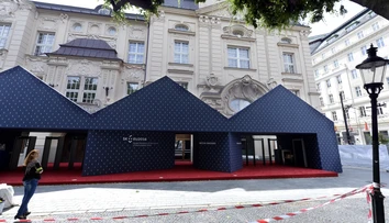 Podozrenia ohľadom predsedníckych zákaziek neboli vyvrátené, tvrdí Transparency International