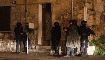 Pri streľbe v Lille utrpeli zranenia traja ľudia