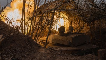 Rusi pokračujú v tlaku v oblasti Avdijivky. Ukrajinci hlásia, že odrazili 14 útokov na dedinu Lastočkyne