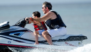 V práci prísny kat, doma nežný otecko. Spoznávate slávneho porotcu?