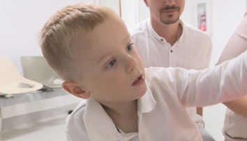 Obrovský medicínsky pokrok. Naši lekári zachránili chlapca, ktorý sa narodil so špecifickou diagnózou