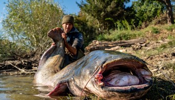 FOTO + VIDEO: Prekonal vlastný rekord. Jakub Vágner chytil sumca, ktorý v českých vodách nemá obdoby