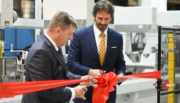 Zbrojárstvu chcú vrátiť zašlú slávu. V Dubnici nad Váhom otvorili linku, ktorá bude slúžiť pri výrobe kanónov