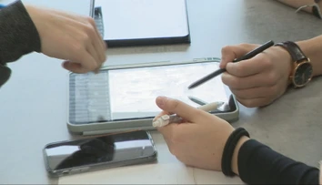 Môžu získať tisíce eur. Maturanti majú ešte dva týždne na podanie žiadosti o štipendium