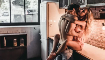 Môže existovať dlhodobý vzťah bez sexu? Odborníci majú odpoveď