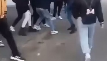 Na stanici vo Vranove nad Topľou sa pobili tínedžeri. Prípad vyšetruje polícia