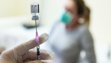 V Maďarsku už zaviedli preukaz o očkovaní proti koronavírusu