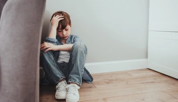 Pre hrozby na školách niektoré deti plakali a báli sa. Psychologička radí, ako im môžete doma pomôcť
