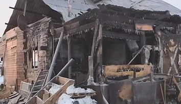 Obrovské nešťastie. Matka prišla o život v horiacom dome, predtým z neho stihla vytiahnuť päť detí