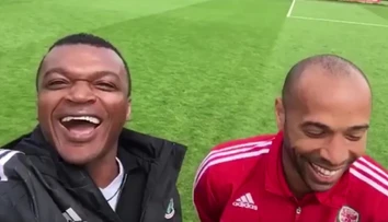 VIDEO: Nákazlivý smiech francúzskej legendy baví internet