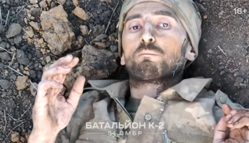 Ukrajinský dron našiel ruského vojaka, ktorý sa chcel vzdať. Zľutoval sa a zachránil mu život