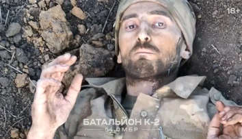 Ukrajinský dron našiel ruského vojaka, ktorý sa chcel vzdať. Zľutoval sa a zachránil mu život