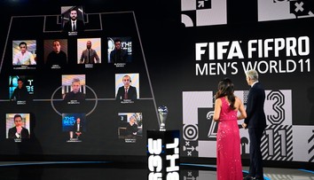 Hráčom roka podľa FIFA sa stal Lewandowski. V najlepšej jedenástke sú štyria hráči Bayernu