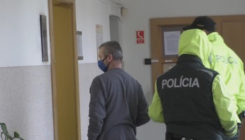 Muž si pri Prievidzi sadol za volant poriadne opitý. Vďaka kolegom jeho jazda netrvala dlho