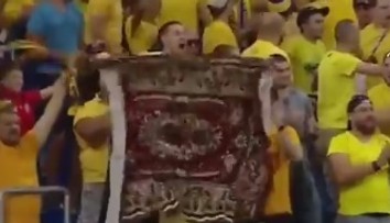 Fanúšik priniesol na zápas koberec, klub z toho spravil parádnu propagandu