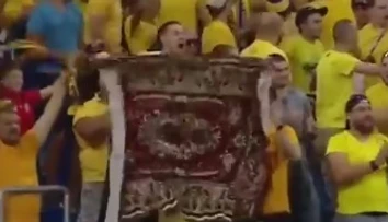 Fanúšik priniesol na zápas koberec, klub z toho spravil parádnu propagandu