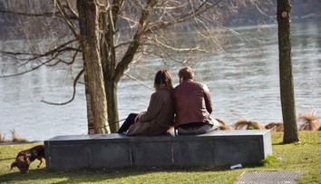 Bude pršať aj snežiť, návrat zimy však nečakajte. Cez víkend príde výrazná zmena