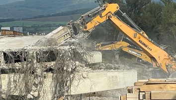 Významný posun v neslávne známej ceste. Búrajú mosty na hlavnom ťahu na D1 a do Česka
