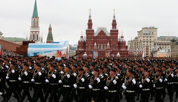 Na Červenom námestí sa konala veľkolepá vojenská prehliadka ku Dňu víťazstva