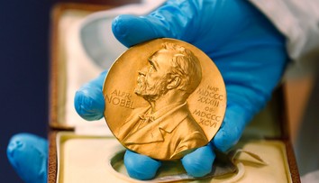 Nobelovu cenu za chémiu získali traja molekulárni vedci