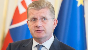 Prokurátor zastavil stíhanie podpredsedu parlamentu Petra Žigu pre korupciu