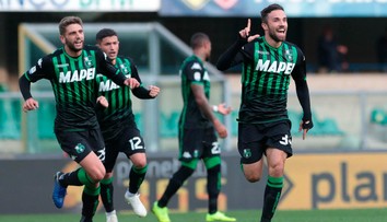 VIDEO: Namiesto záverečného tlaku v snahe vyrovnať si dali komický vlastný gól