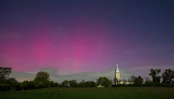 FOTO: Hotová pastva pre oči. Nad Slovenskom sa opäť objavila polárna žiara