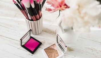 Problémy legendárnej firmy. Známy kozmetický gigant vyhlásil v USA bankrot