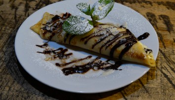 VIDEO: Slovensko má nový rekord. V Topoľčanoch upiekli najväčšiu palacinku