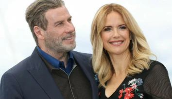 Video, ktoré trhá srdce: John Travolta tancuje s dcérou pre zosnulú manželku
