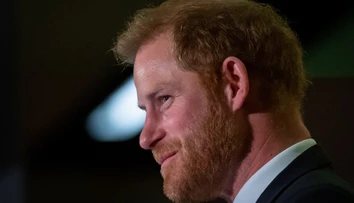 Princ Harry v spoločnosti opäť bez Meghan. Špekuluje sa o manželskej kríze, odborník v tom má jasno