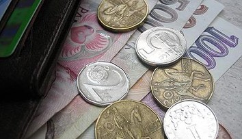 Česká koruna posilnila. Slovákom pracujúcim u susedov tak rýchlo rastú mzdy