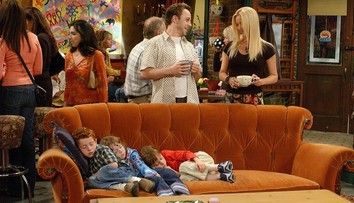 Phoebe z Priateľov ukázala syna. Páni, to je ale fešák