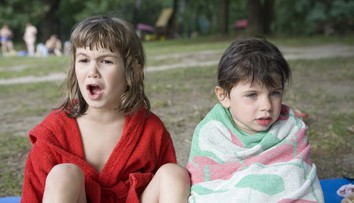 Vracajú sa vaše deti z tábora s „novým slovníkom”? Poradíme vám, ako ich zbaviť nadávok