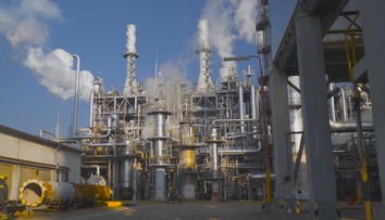 Ak štát nezakročí, príde vlna bankrotov. Fabriky trápi extrémne drahá elektrina