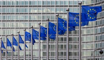 Eurobarometer: Európsku úniu vníma pozitívne 41 percent Slovákov, oproti jari ide o nárast