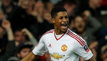 Mladík Rashford sa upísal Manchestru United na ďalšie štyri roky