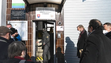 Členovia komisie sú na previerke v prešovskej väznici, v ktorej si Lučanský siahol na život