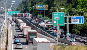 Nehodu na moste Lanfranconi v Bratislave už odstránili