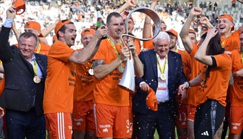 Ak Slovan postúpi, má šancu na revanš. Trnava hostí Podbrezovú. Poznáme osemfinálové dvojice Slovnaft Cupu