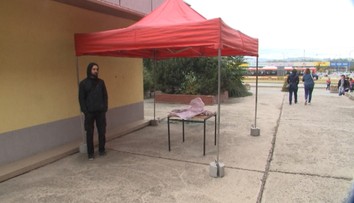 Prešovčania kritizujú parkovanie. Búria sa na internete, no osobne diskutovať neprišli